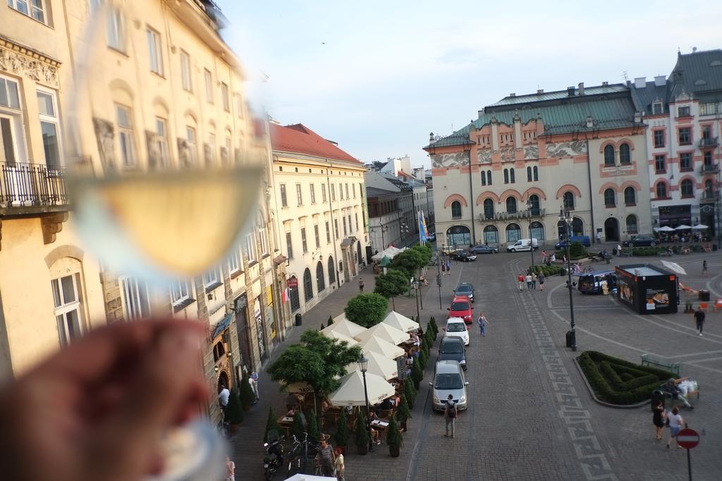 View To The Cracow Basic Apartment Krakow Exterior photo
